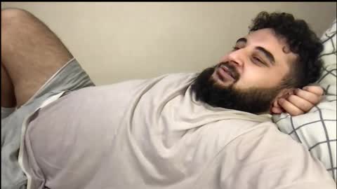 Snapshot of _alan_bear_ chatting on 10-04-25, 06:22 Alan online show from 10-04-25, 06:22