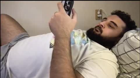 Snapshot of _alan_bear_ chatting on 10-07-25, 08:11 Alan online show from 10-07-25, 08:11