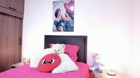 _alana_grey_ online show from 05-01-26, 12:43