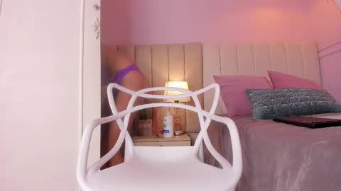 _aleja_x online show from 10-30-25, 12:17