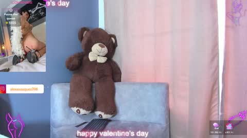 Snapshot of _alexafoxx_ chatting on 02-14-25, 02:54 Alexa Vsquez online show from 02-14-25, 02:54