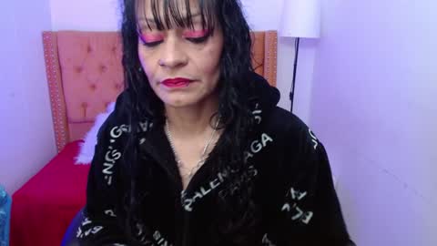 Snapshot of _alexandrajones chatting on 02-06-25, 03:48 Alexandra online show from 02-06-25, 03:48