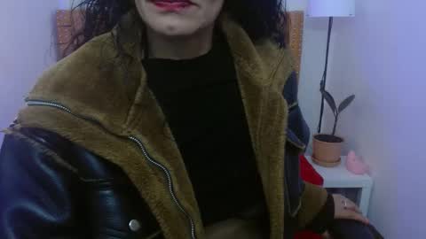 Snapshot of _alexandrajones chatting on 02-17-25, 08:19 Alexandra online show from 02-17-25, 08:19