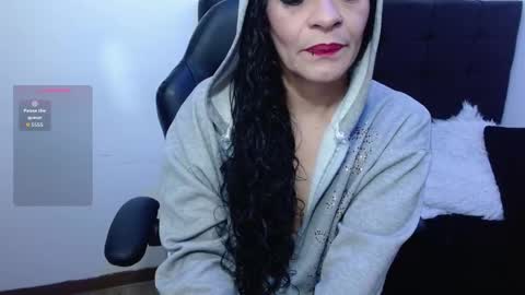 Snapshot of _alexandrajones chatting on 09-25-25, 02:37 Alexandra online show from 09-25-25, 02:37