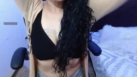 Snapshot of _alexandrajones chatting on 09-26-25, 04:38 Alexandra online show from 09-26-25, 04:38