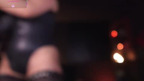 Miss Alice  My internet sucks these days see you soon online show from 11-24-25, 07:57