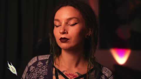 Snapshot of _alicemorrison_ chatting on 01-08-25, 04:00 Alice Morrison Mistress Datura online show from 01-08-25, 04:00