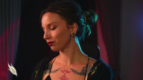 Snapshot of _alicemorrison_ chatting on 01-28-25, 04:52 Alice Morrison Mistress Datura online show from 01-28-25, 04:52