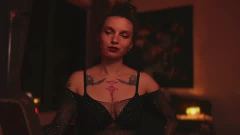 Snapshot of _alicemorrison_ chatting on 02-07-25, 04:14 Alice Morrison Mistress Datura online show from 02-07-25, 04:14