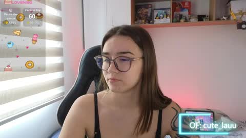 ALICE online show from 04-11-26, 05:28