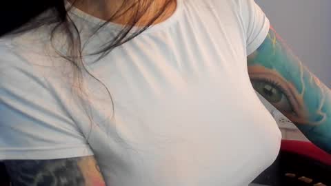  Alice  online show from 12-30-24, 10:01