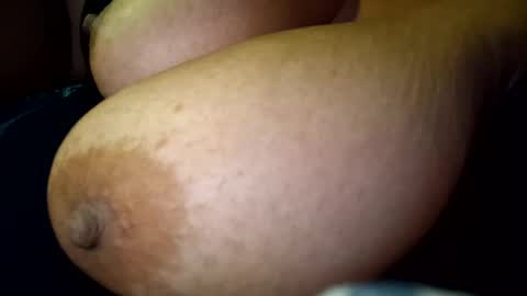 Snapshot of _always__horny chatting on 10-14-25, 04:02 Giulia...... online show from 10-14-25, 04:02