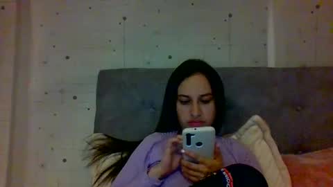 _alyson online show from 12-23-25, 04:32