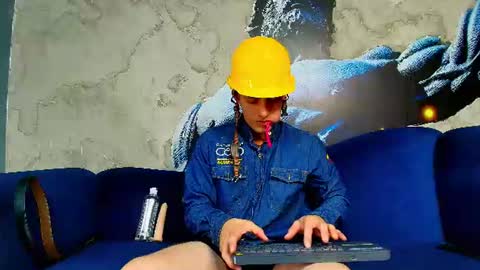 Angel Rivera online show from 06-27-26, 01:43