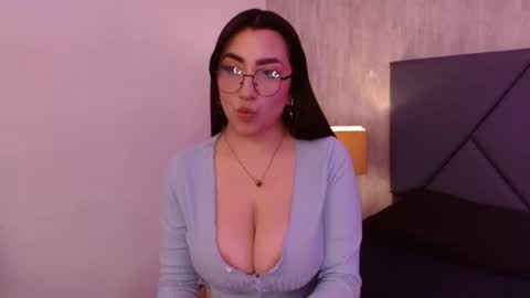 Angela  online show from 02-05-26, 01:16