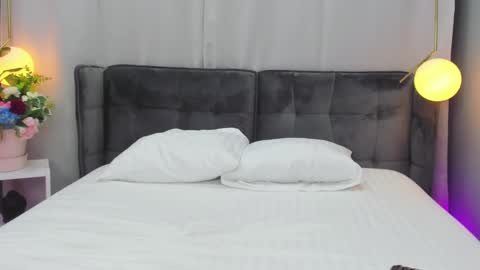 Snapshot of _anna_bloom chatting on 03-04-25, 08:38 Anna online show from 03-04-25, 08:38