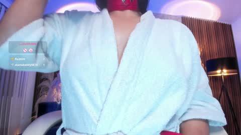 Ana online show from 02-05-25, 01:37