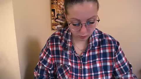 Anna online show from 09-30-25, 06:51