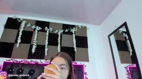 Annie Andrick online show from 05-10-26, 08:08