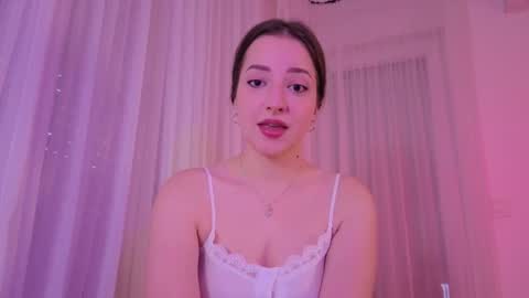 Snapshot of _annieone chatting on 02-15-26, 02:25 Anna online show from 02-15-26, 02:25