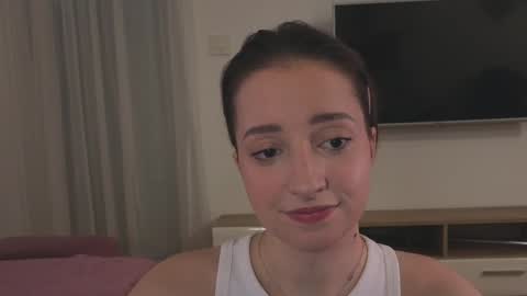 Snapshot of _annieone chatting on 04-05-26, 12:24 Anna online show from 04-05-26, 12:24