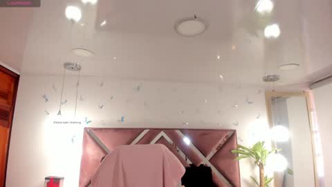 antonnela online show from 10-05-25, 02:04