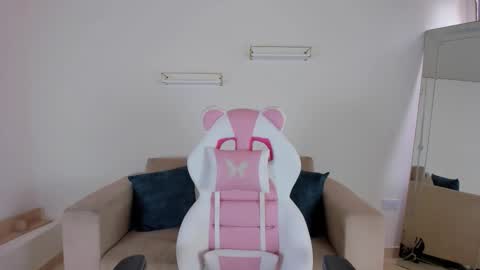    online show from 09-11-25, 12:16