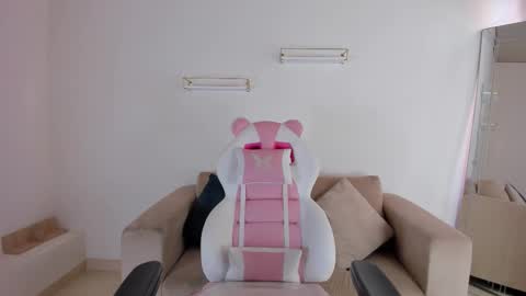    online show from 10-21-25, 12:28