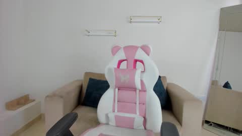    online show from 12-03-25, 12:14