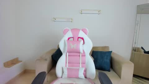    online show from 02-02-26, 12:26