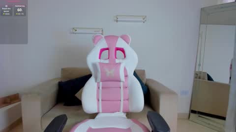 Snapshot of _april_smith_ chatting on 03-17-26, 12:19 online show from 03-17-26, 12:19