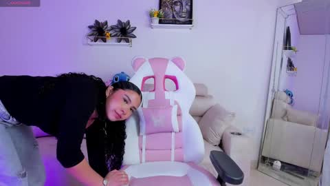    online show from 05-04-26, 12:23