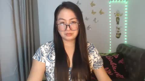 Snapshot of _arah chatting on 09-19-25, 01:56 arah online show from 09-19-25, 01:56