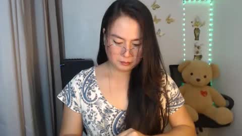 Snapshot of _arah chatting on 10-02-25, 12:01 arah online show from 10-02-25, 12:01