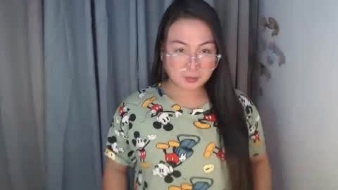 Snapshot of _arah chatting on 10-19-25, 10:05 arah online show from 10-19-25, 10:05