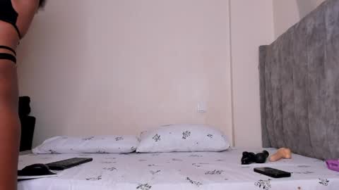 Snapshot of _ariah chatting on 05-10-26, 05:56 Ariah independent model online show from 05-10-26, 05:56