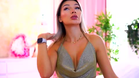 Snapshot of _arielle chatting on 09-30-25, 09:03 Arielle online show from 09-30-25, 09:03