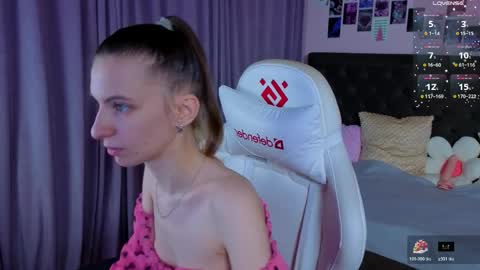 _ash_leyy_ online show from 04-21-26, 01:42