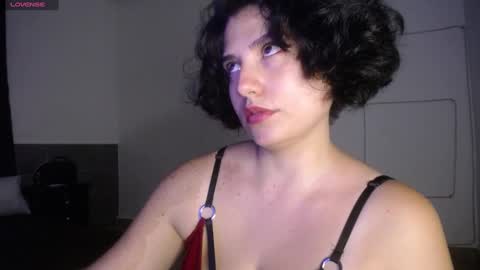 atenea online show from 01-05-25, 01:56