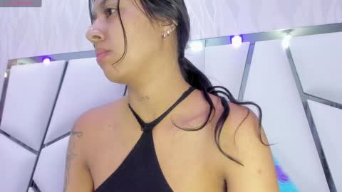 Snapshot of _aurora18 chatting on 12-30-24, 03:03 Aura online show from 12-30-24, 03:03