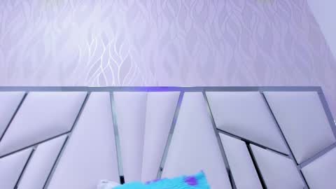 Snapshot of _aurora18 chatting on 12-30-24, 06:09 Aura online show from 12-30-24, 06:09