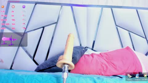 Snapshot of _aurora18 chatting on 02-11-25, 09:09 Aura online show from 02-11-25, 09:09