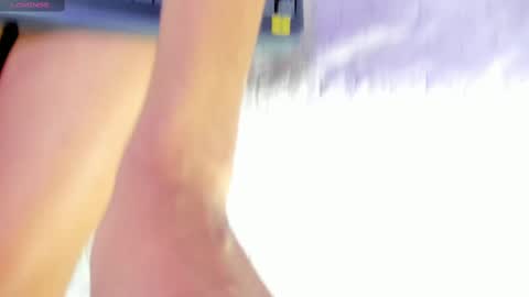 Snapshot of _aurora18 chatting on 02-23-25, 03:13 Aura online show from 02-23-25, 03:13