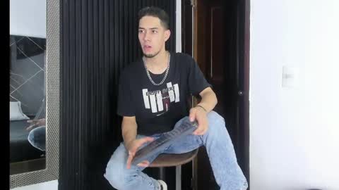 Snapshot of _axel_09 chatting on 05-05-26, 03:58 _axel_09 online show from 05-05-26, 03:58