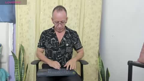Axel online show from 06-01-26, 11:34