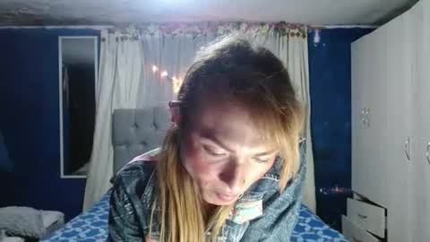 _azalea_65 online show from 10-09-25, 02:31