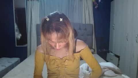 _azalea_65 online show from 12-19-25, 03:13