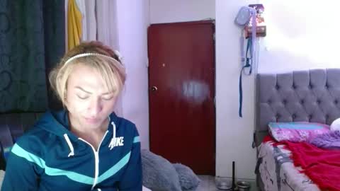 _azalea_65 online show from 02-03-26, 05:05