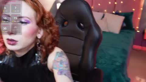 Sofia online show from 10-15-25, 01:22