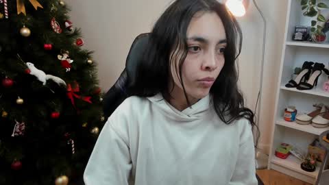 Bella Evans online show from 01-08-25, 08:16